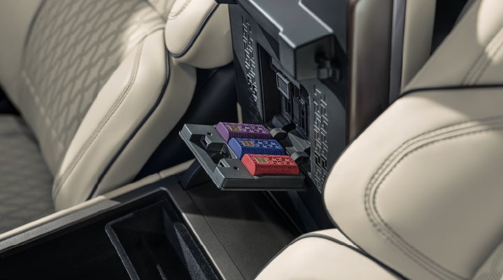 Digital Scent cartridges are shown in the diffuser located in the center arm rest. | Purchase Lincoln in Mayfield KY