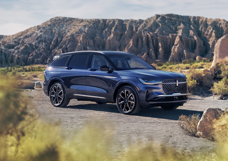 A 2024 Lincoln Nautilus® SUV is parked in a desert national park. | Purchase Lincoln in Mayfield KY